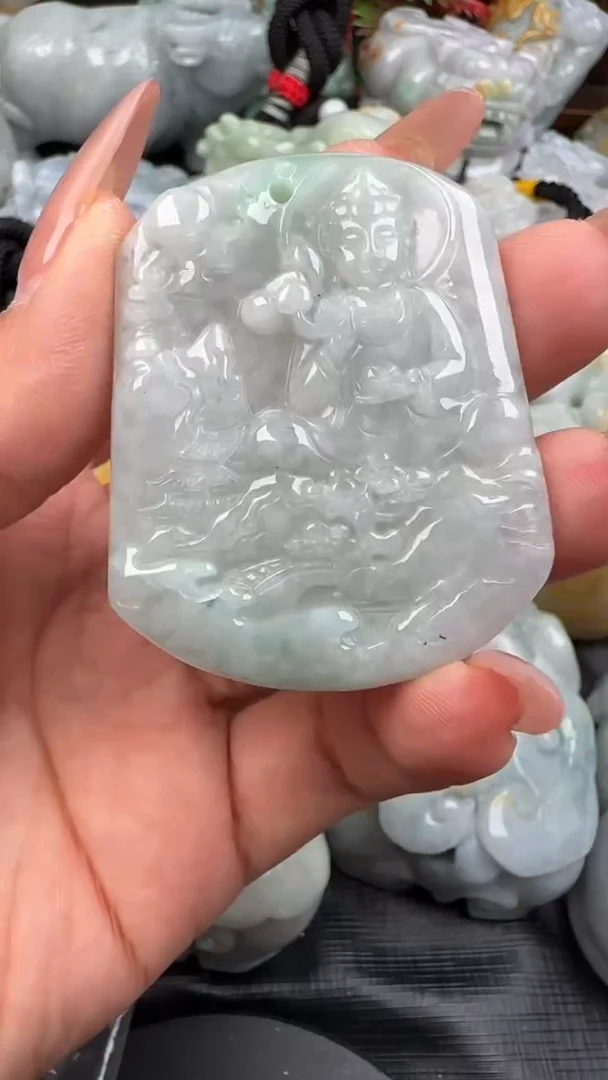 【闪购商品】翡翠挂件未镶嵌.山水观音