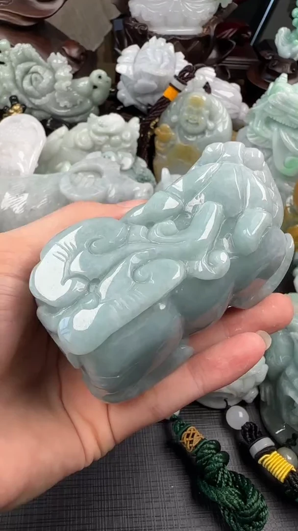 【闪购商品】翡翠挂件未镶嵌貔貅