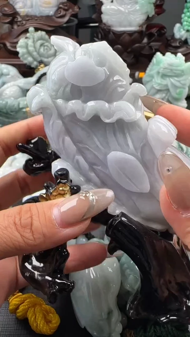 【闪购商品】翡翠挂件未镶嵌白菜