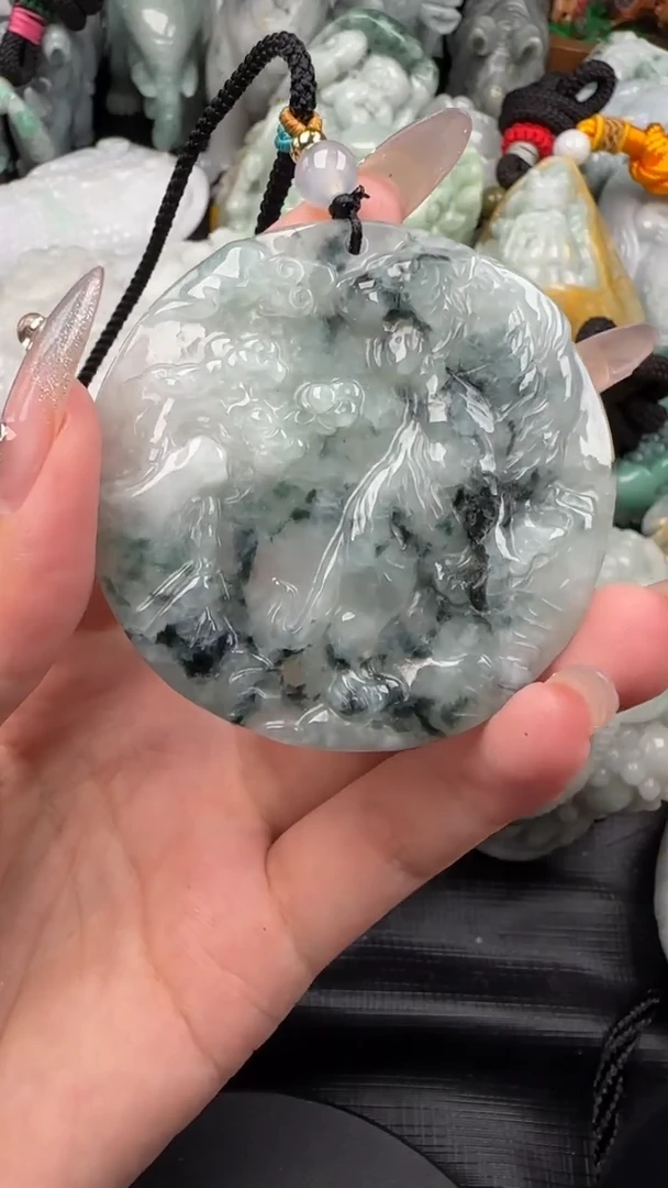 【闪购商品】翡翠挂件未镶嵌虎牌