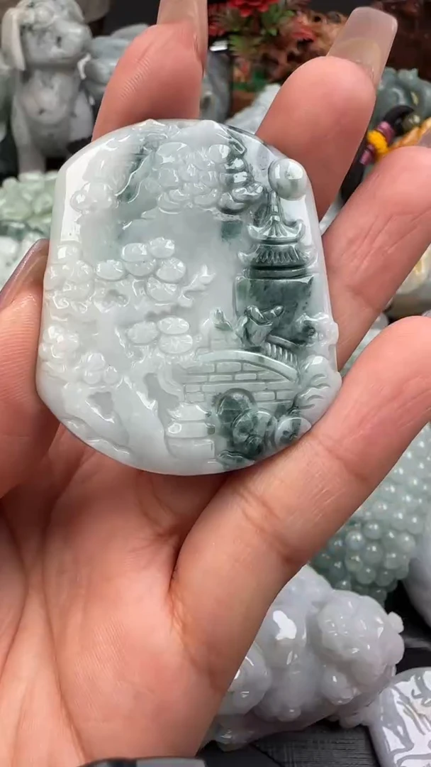 【闪购商品】翡翠挂件未镶嵌山水牌