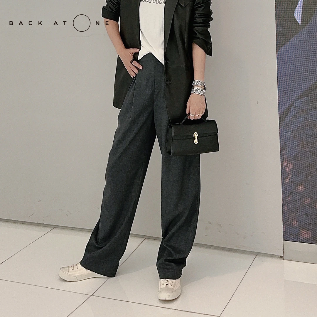 BackAtOne  “步慢意闲”深灰色设计收褶垂感休闲长裤  B3AW-L014-C