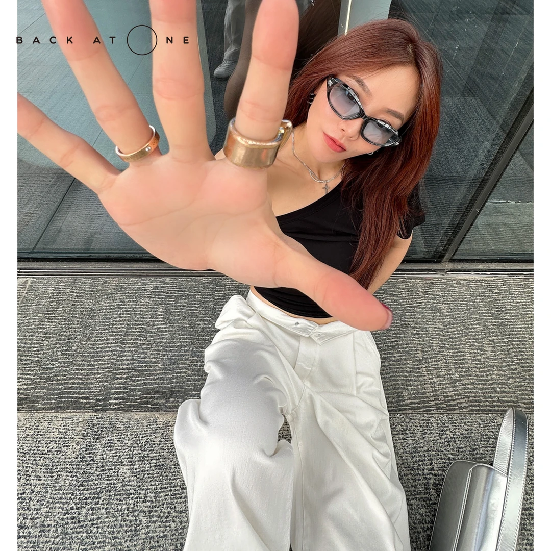 BackAtOne “月下独白”设计感微阔纯色显瘦牛仔裤 BDF-2DI046C-X