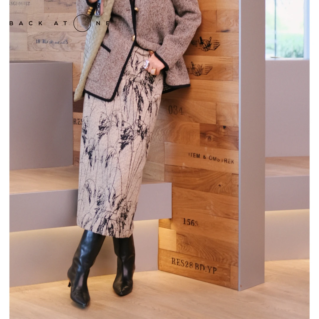 BackAtOne "芦苇画卷”肌理感新中式后开衩半裙  BDF-2BH018L-J