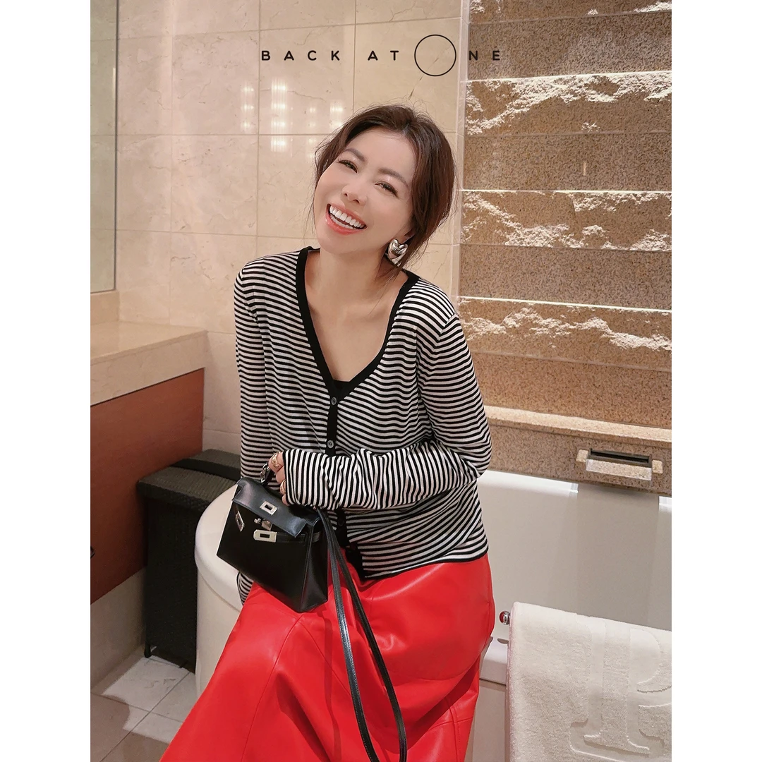 BackAtOne  “优雅基调”v领黑边黑白细条纹针织开衫 BES-1AB122H-K