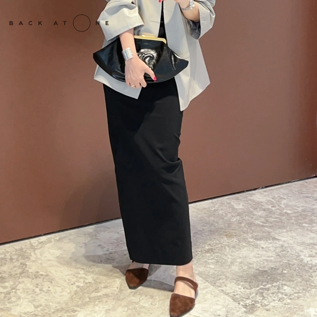 BackAtOne“魔力瘦身”时尚气质显瘦弹力包身半裙 BAO-23SS-M041