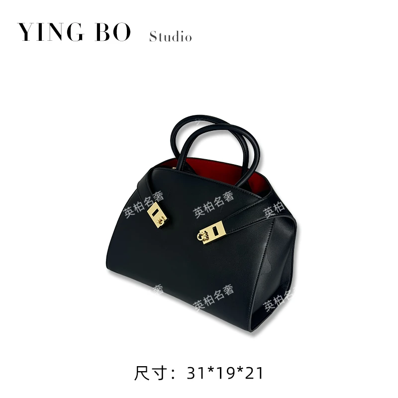 【英柏甄选】SLBL-689D-黑色 小菲家Hug头层牛皮金扣中号手提抱抱包
