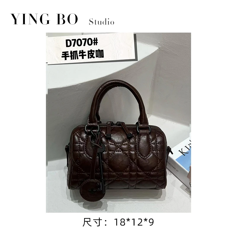 【英柏甄选】ZT-D7070-手抓牛皮咖 然与纯小众设计感单肩百搭女包