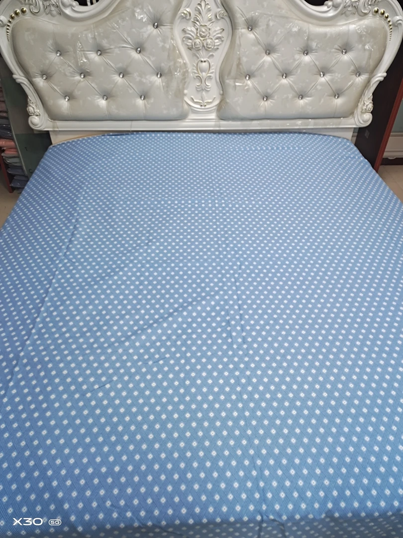 （292）纯棉粗布床单2.45*2.45米（+－5公分）菱形蓝花