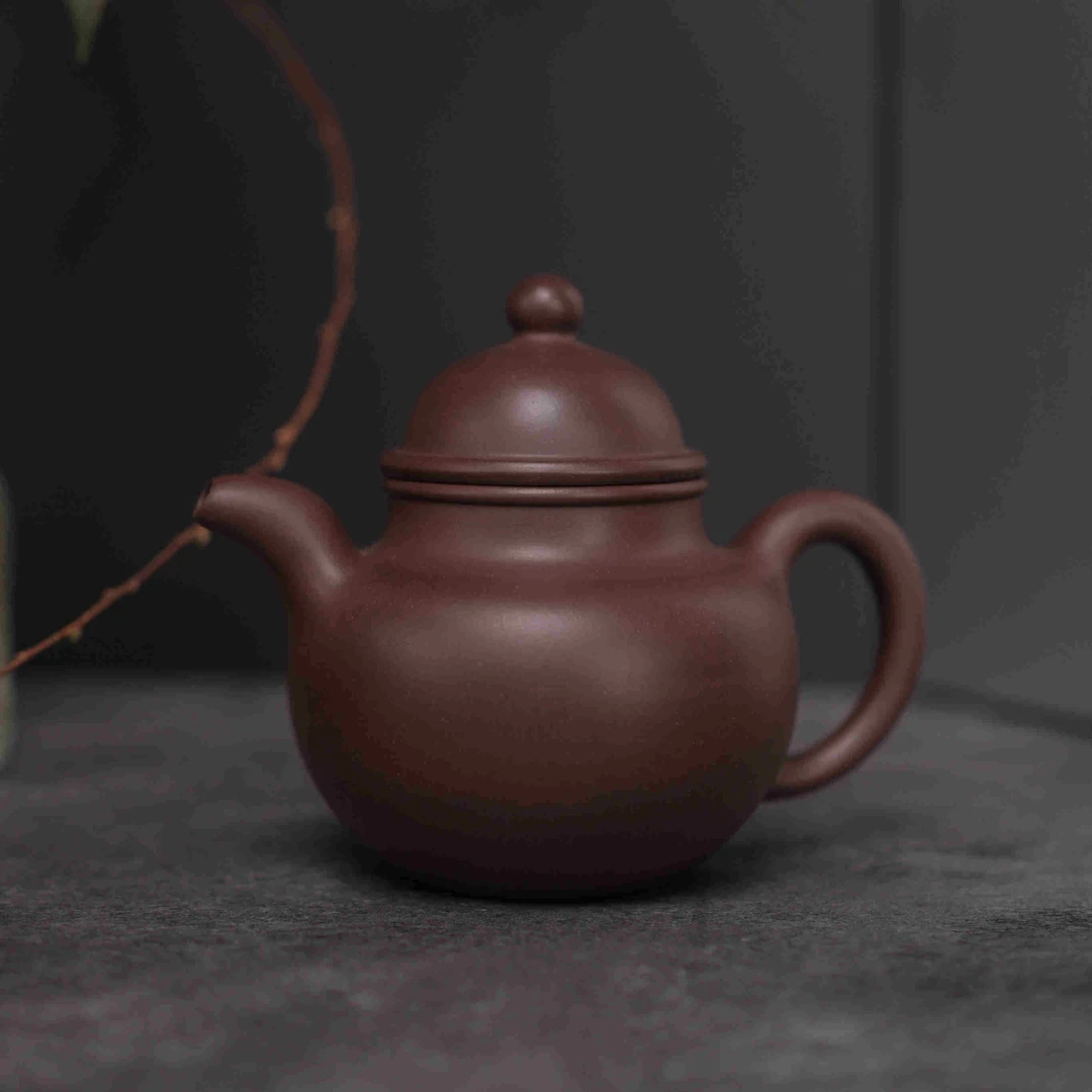 《掇球壶》摹古器新工采用黄龙山优选老紫泥半手工制作容量180cc