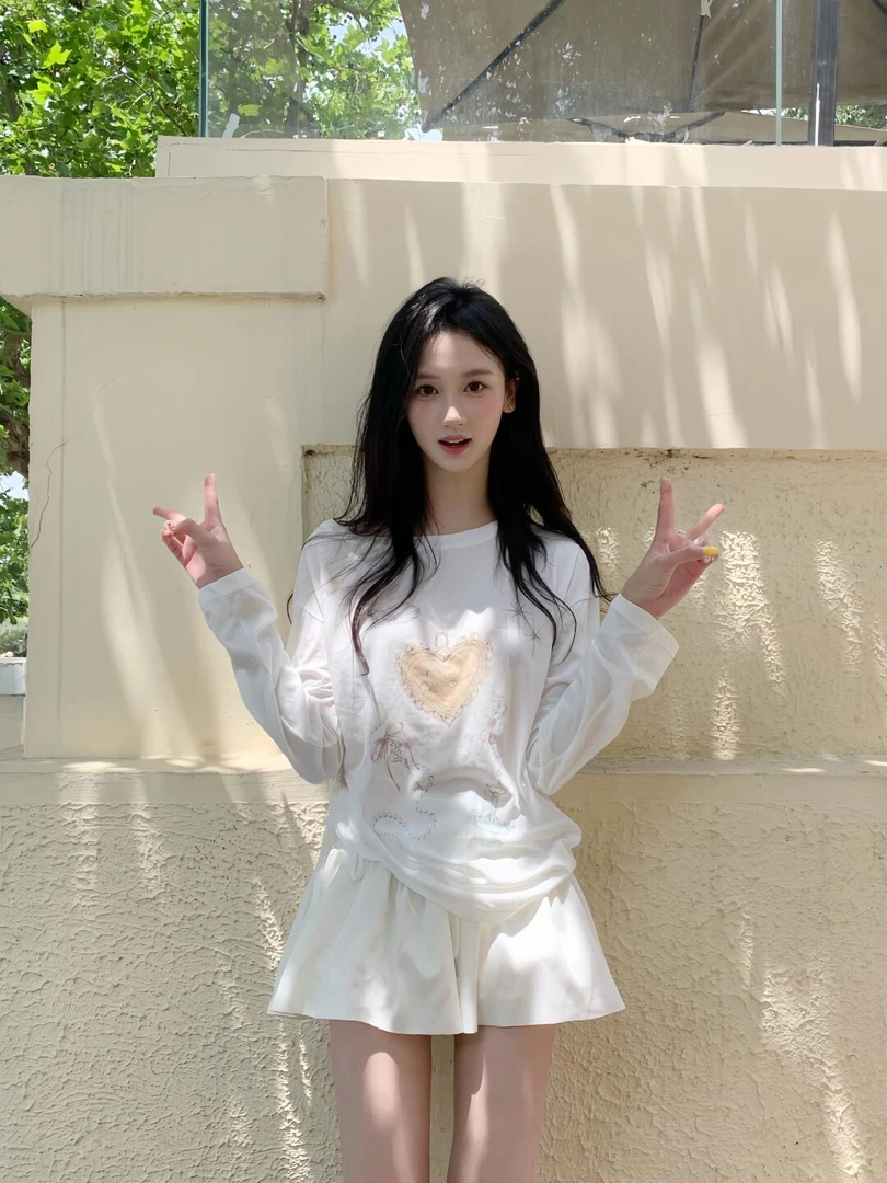 白色印花露肩长袖防晒夏季薄款微透外搭垂感t恤上衣夏半身裙套装