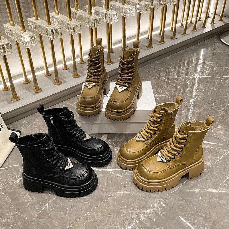 （万达撤柜）欧洲站厚底显瘦马丁靴女2025秋圆头英伦风增高复古短靴