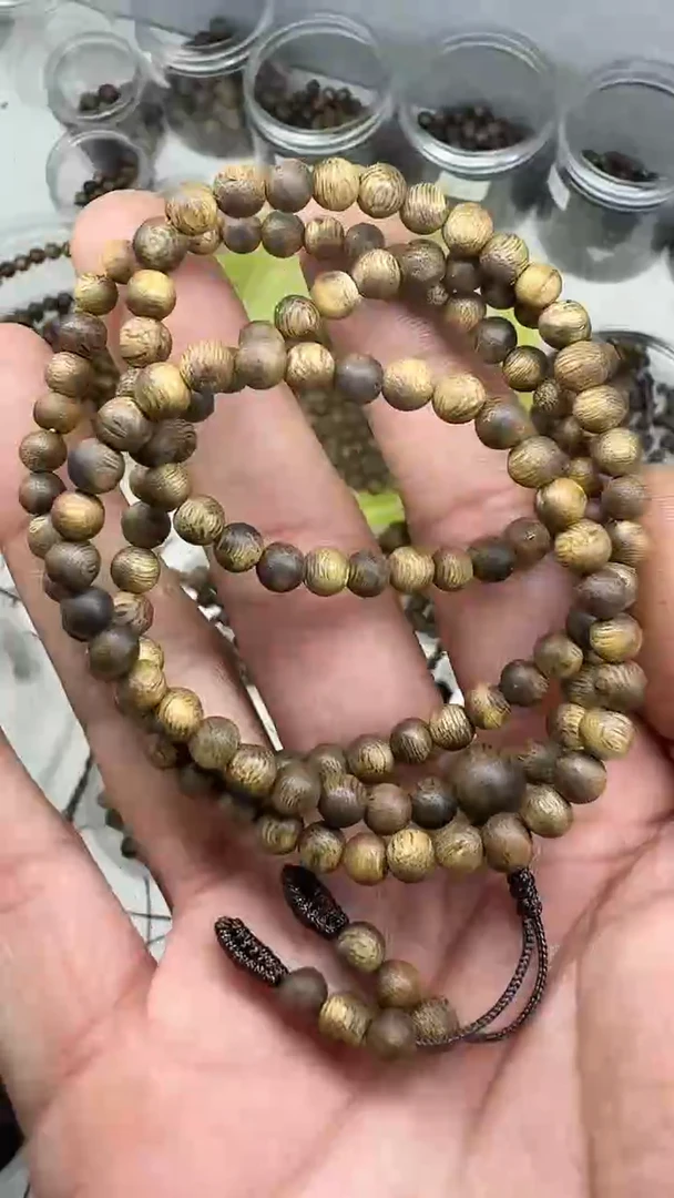 【闪购商品】沉香手串乌身0.4多圈虫漏7-8克