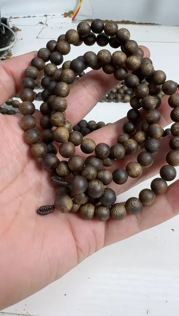 【闪购商品】沉香手串乌身0.8多圈25克