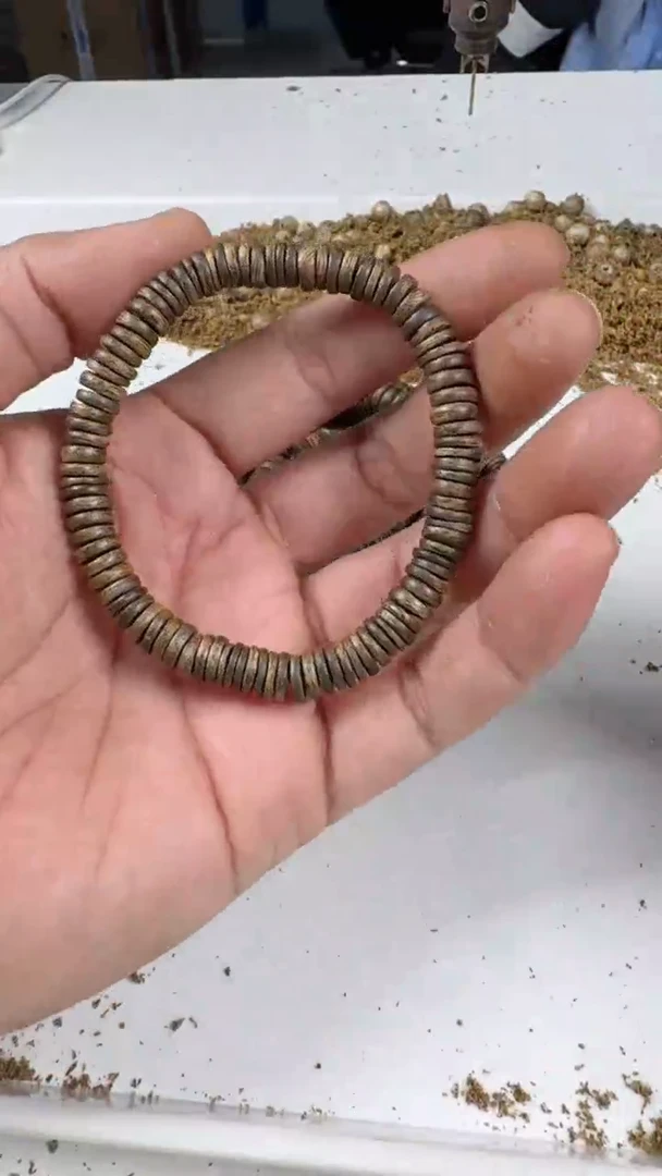 【闪购商品】沉香手串片珠0.7  5克