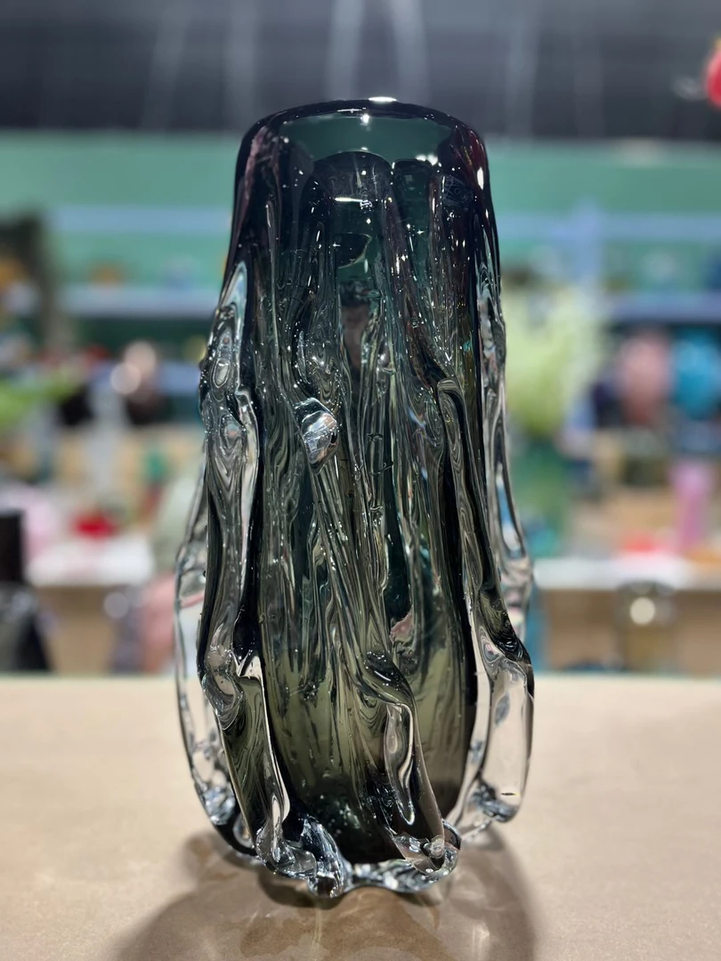 [K112]孤品黑色树纹花瓶