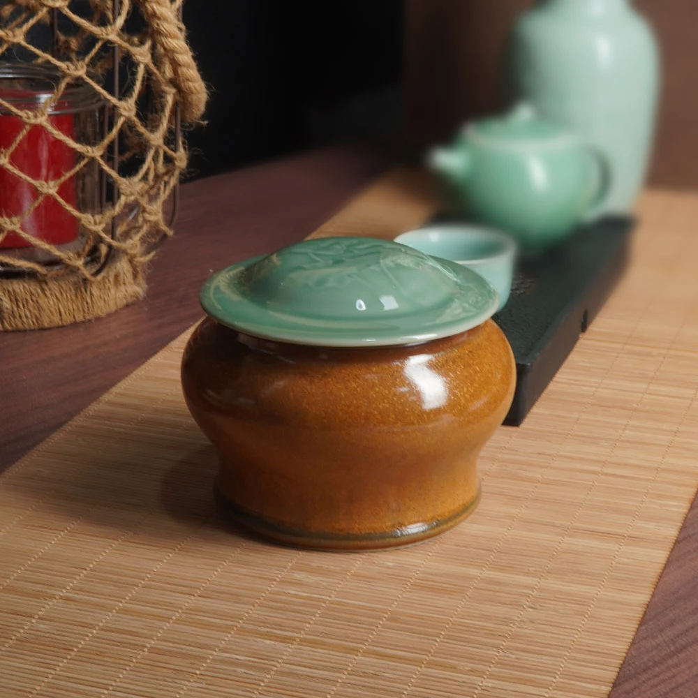 龙泉云间青瓷名人手作青瓷茶叶末钛结晶双面釉荷花茶叶罐将军罐