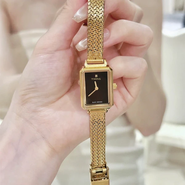黑金小方砖手表女款女士小众冷门高颜值石英高档女生时尚网红女表