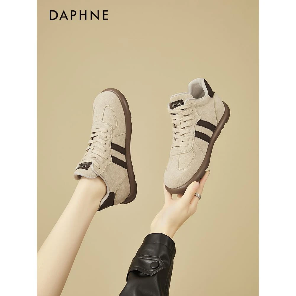 达芙妮平底德训鞋女款2025新款秋冬款加绒棉鞋单鞋高帮运动板鞋子