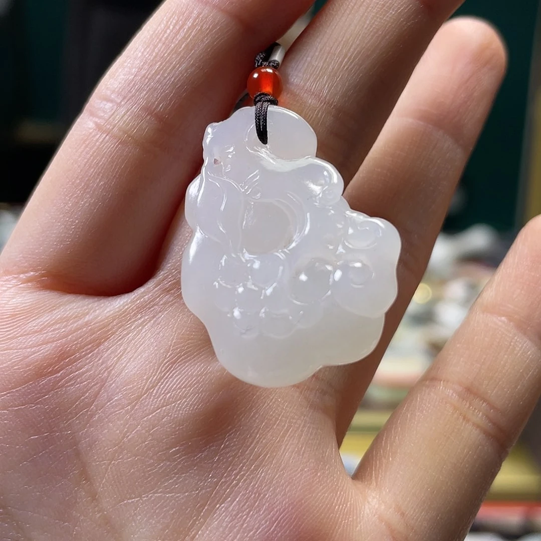 和田玉（糖玉）颈饰未镶嵌