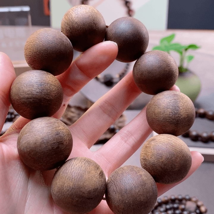 沉香手串越南富森红土古董窖藏料2.5