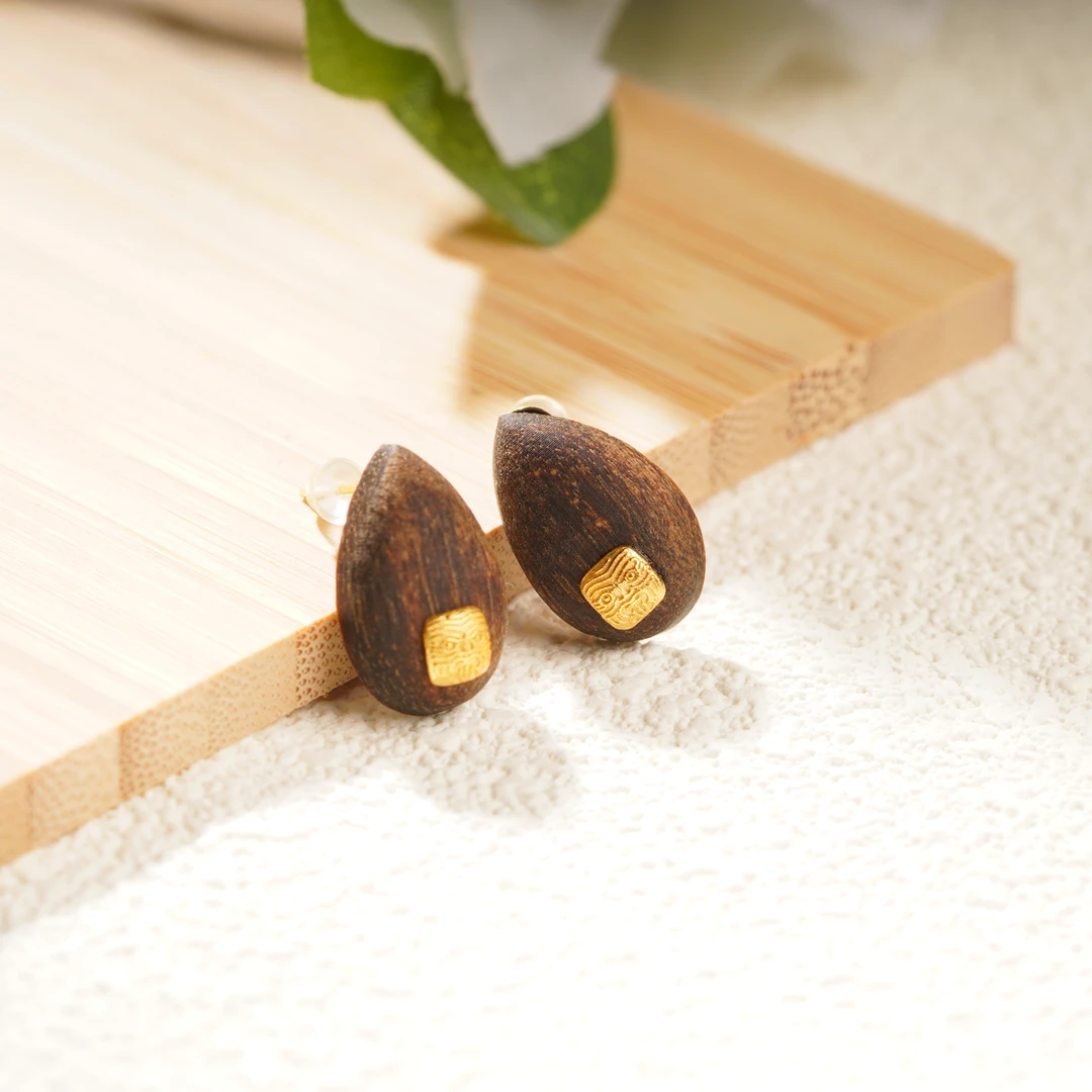 【鼎华沉香】越南芽庄白棋楠10mm*15mm沉水 沉香文创耳钉精品文玩