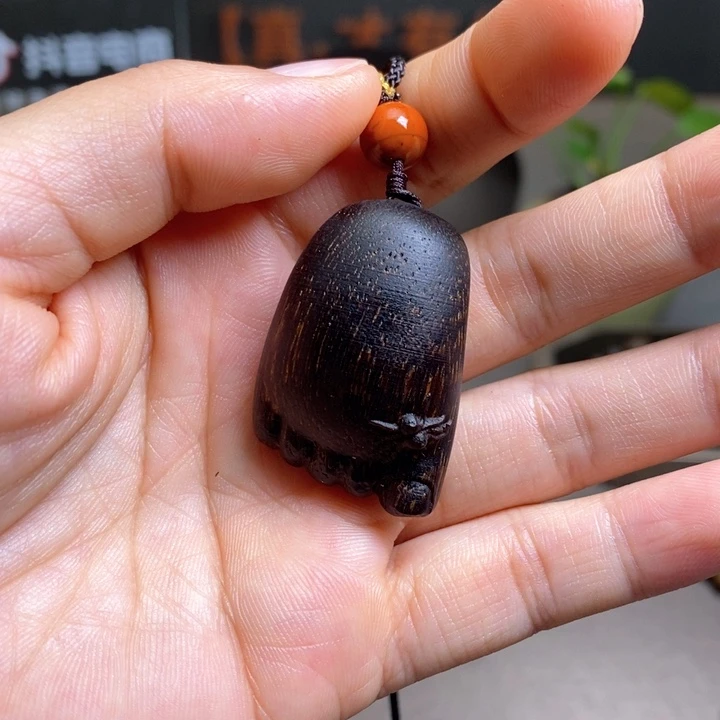 沉香木手串越南富森红土玉化吊坠