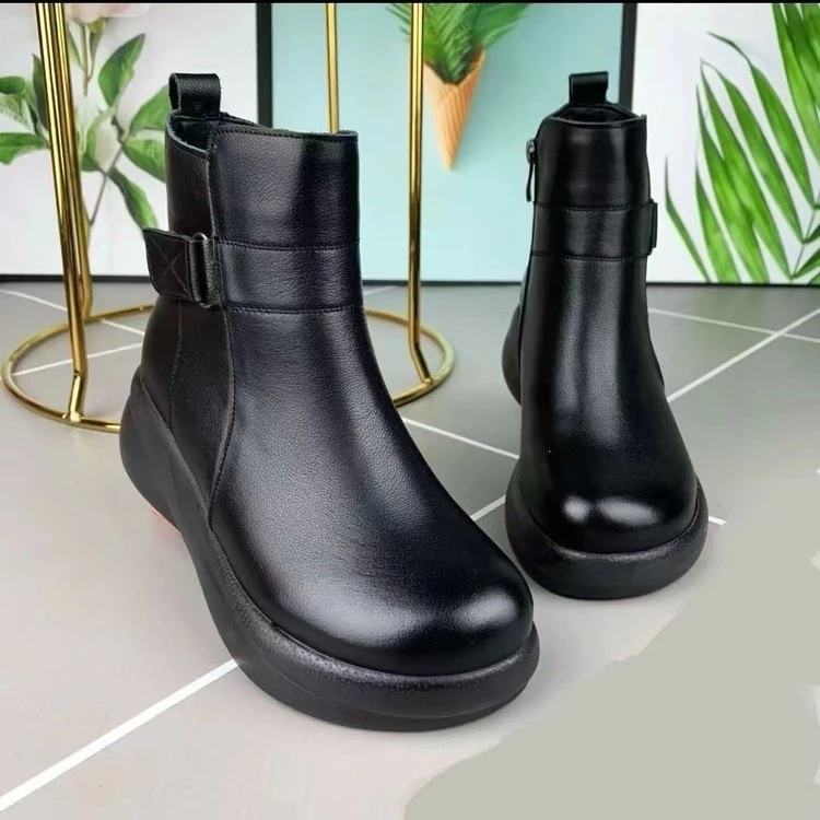 厚底短靴女软皮2024秋冬新款妈妈圆头轻便绒毛加厚松糕底马丁靴子