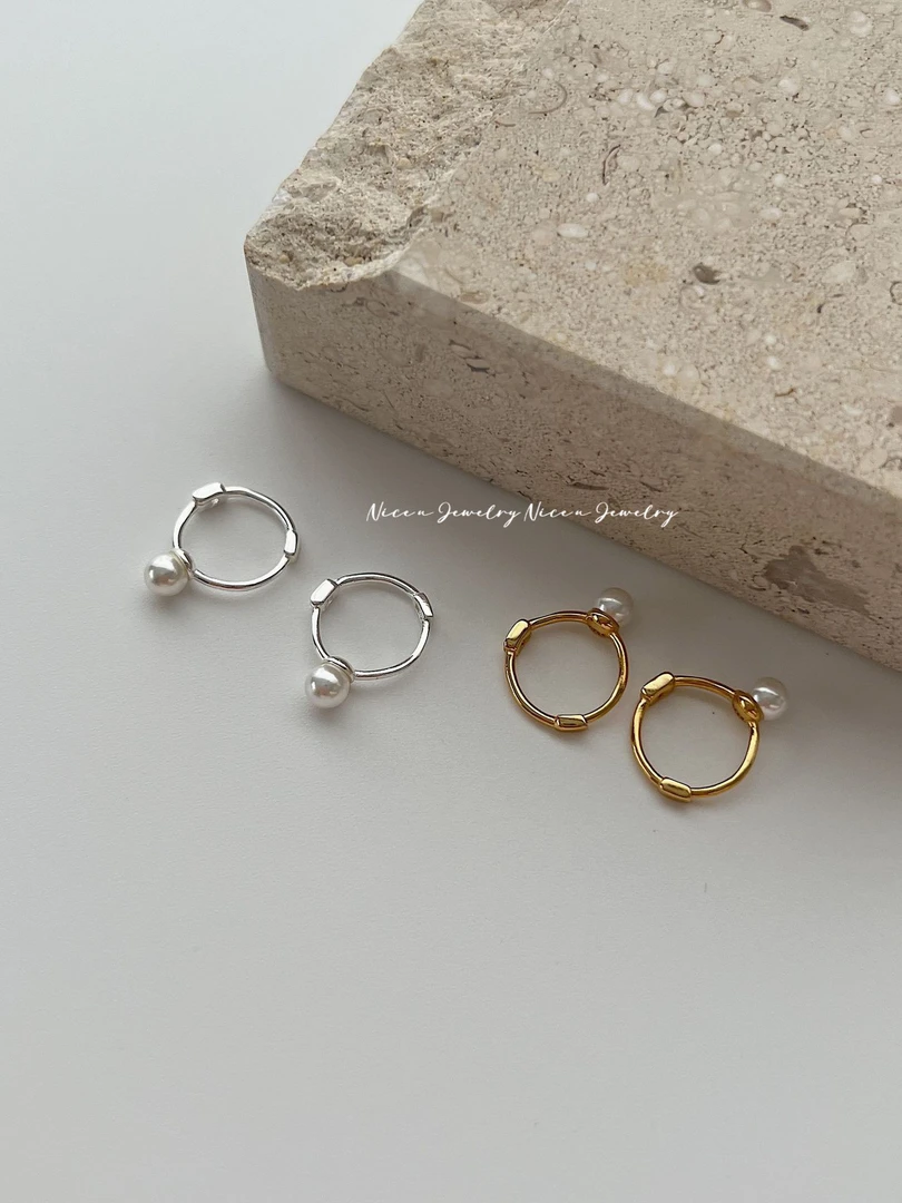 925银仿珍珠耳饰 奶思思 - 小众百搭简约珍珠耳圈 银色