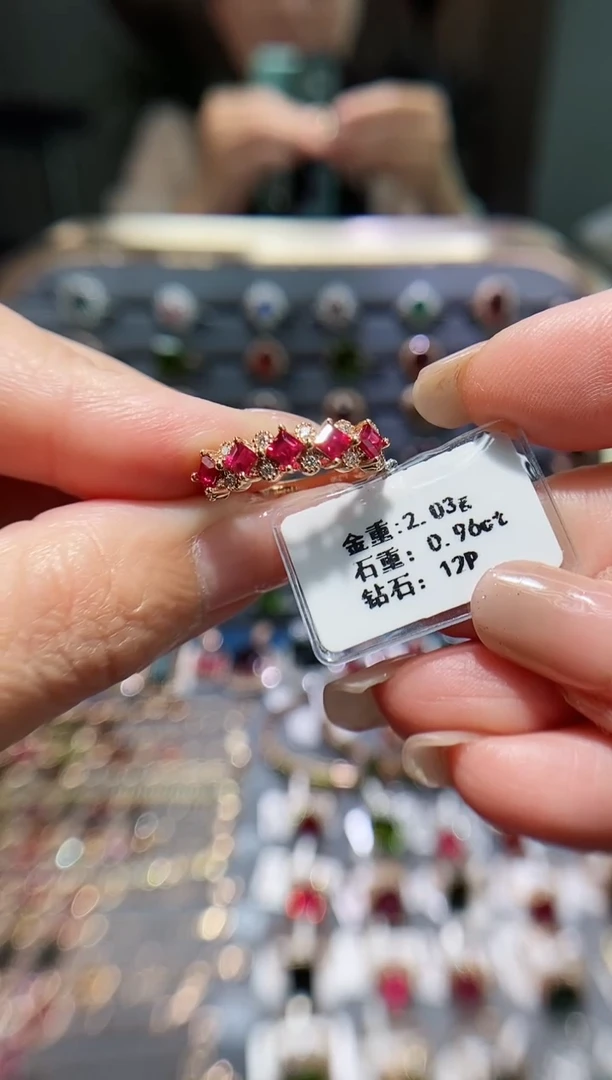 【闪购商品】红宝石戒指18K金镶嵌0.96ct