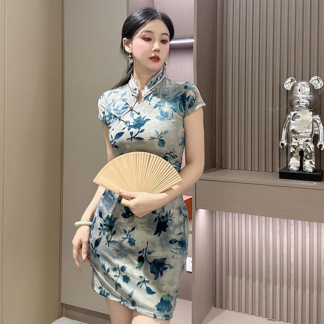 YUN《青花瓷》新中式【观赛搭子】短款2025夏季国风气质收腰中国风