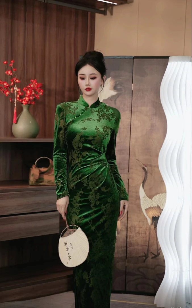 YUN《碧水》复古优雅显瘦时尚新中式中国风ins绿色长袖连衣裙旗袍