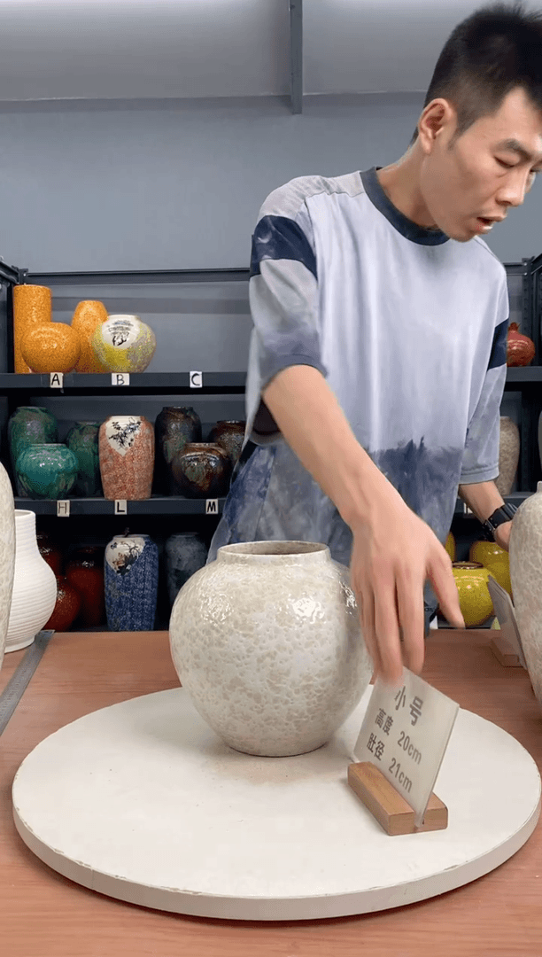 【闪购商品】瓶茶白 小号 陶瓷花瓶 无花