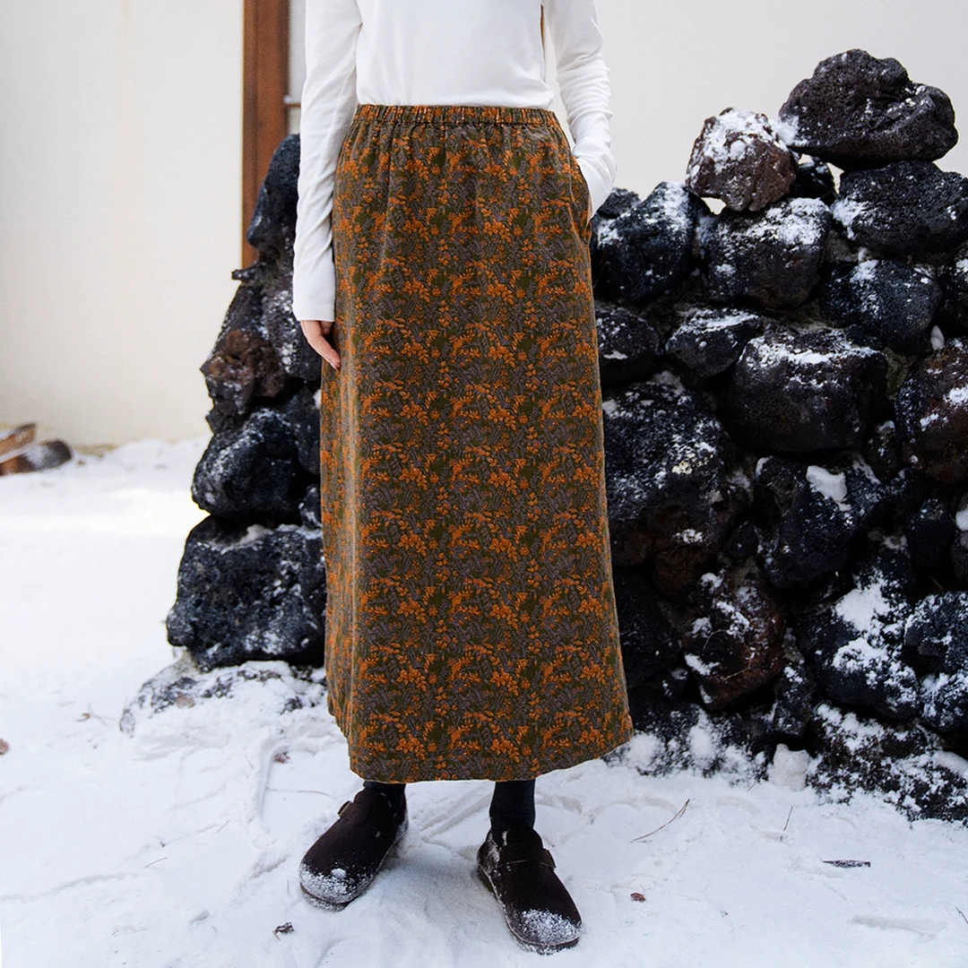 梭家｜花田｜文艺复古碎花棉灯芯绒半身裙秋冬女百搭中长直筒裙