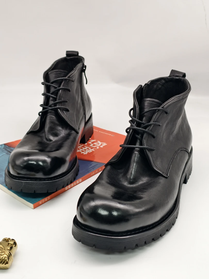 男士水洗复古马皮圆头时尚百搭休闲中帮马丁靴