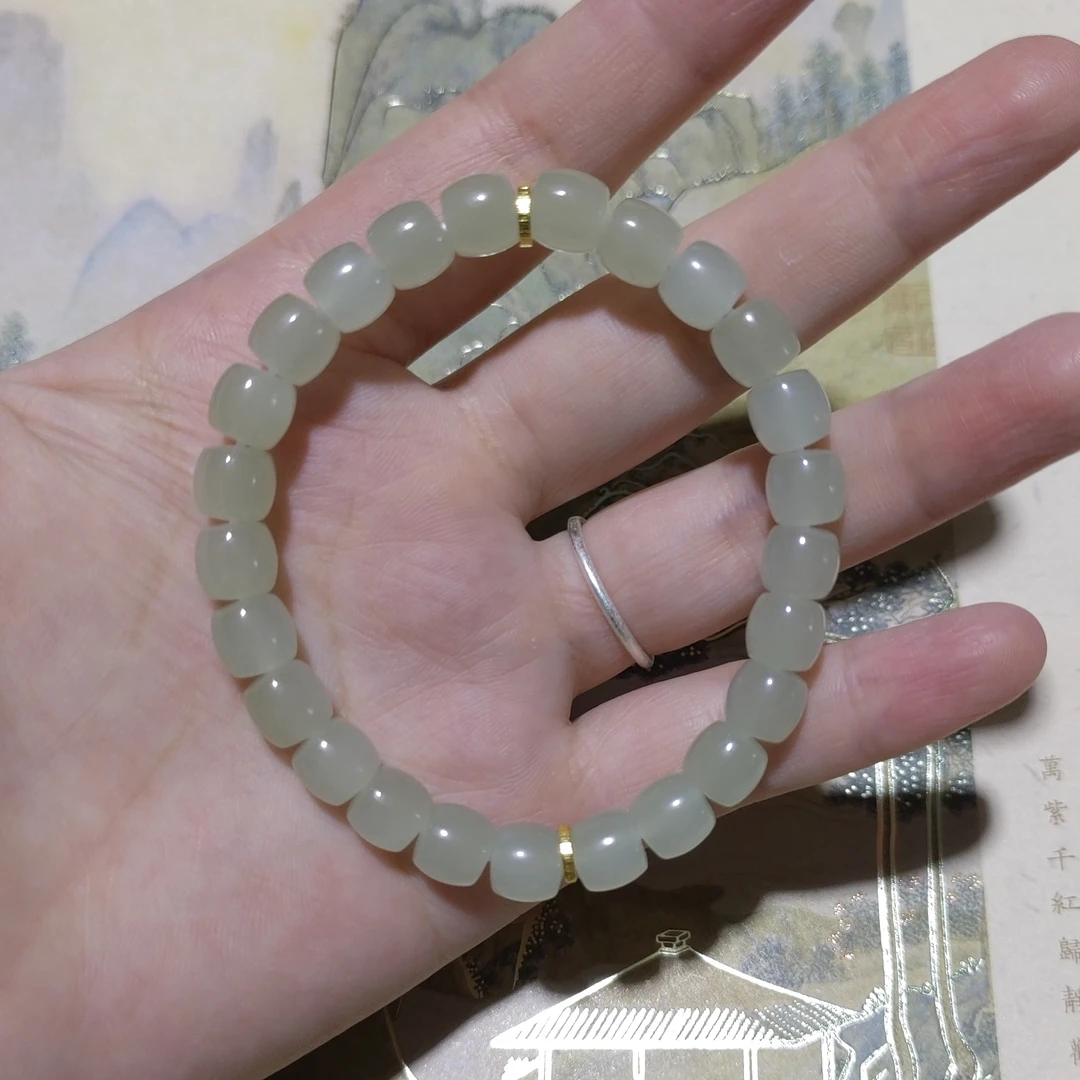 和田玉青海料浅晴水色，直切手串，加金隔片，卡7×8