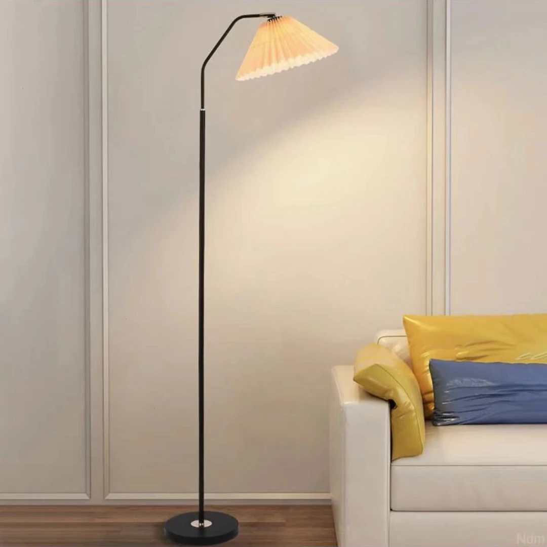 床头墙角家居轻奢落地灯北欧客厅沙发灯百褶卧室落地式ins风简约
