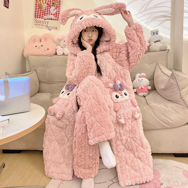 珊瑚绒睡袍女冬季加绒加厚中长款睡衣新款卡通三层夹棉家居服套装