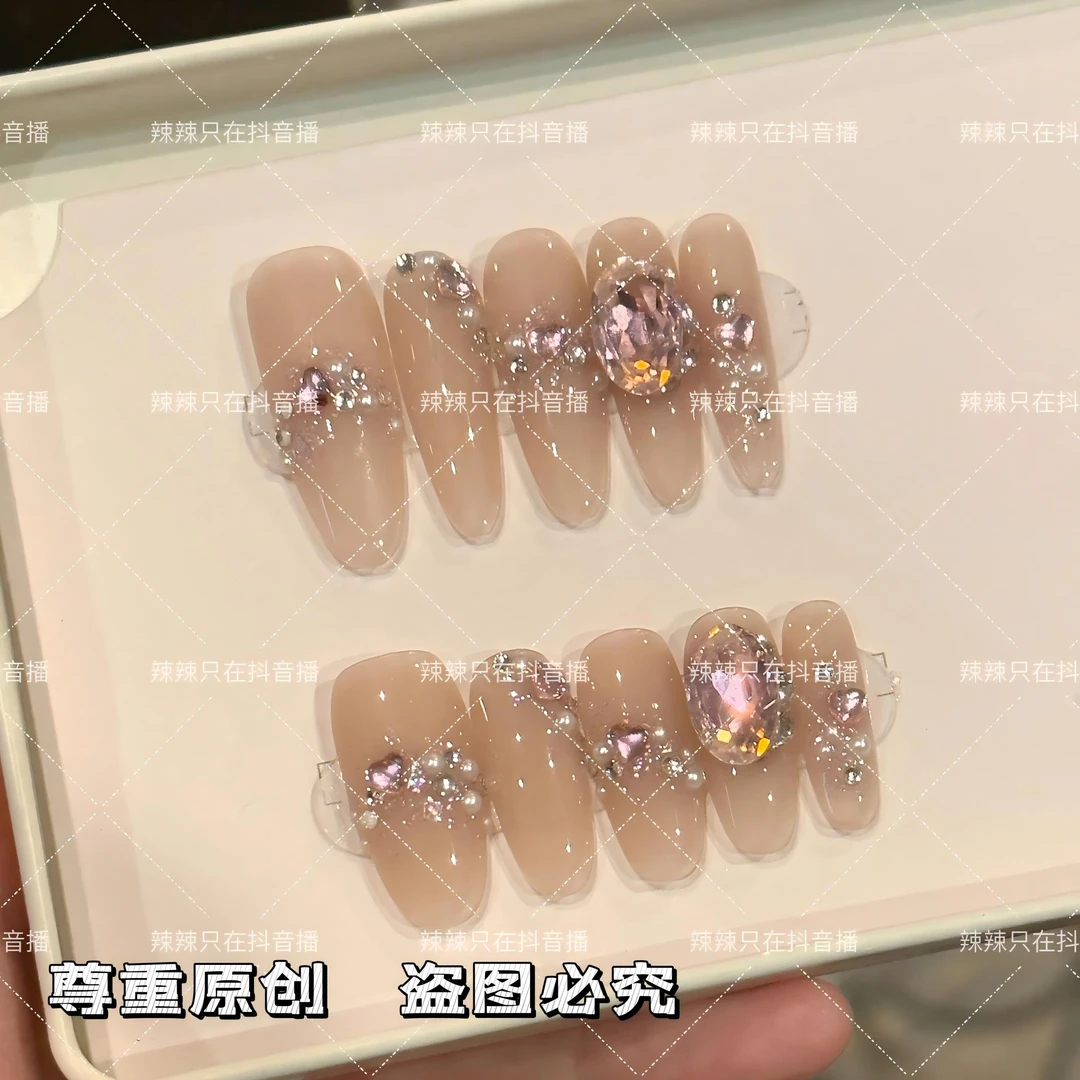 【治容】纯手工穿戴甲指尖超闪满钻显白指甲贴