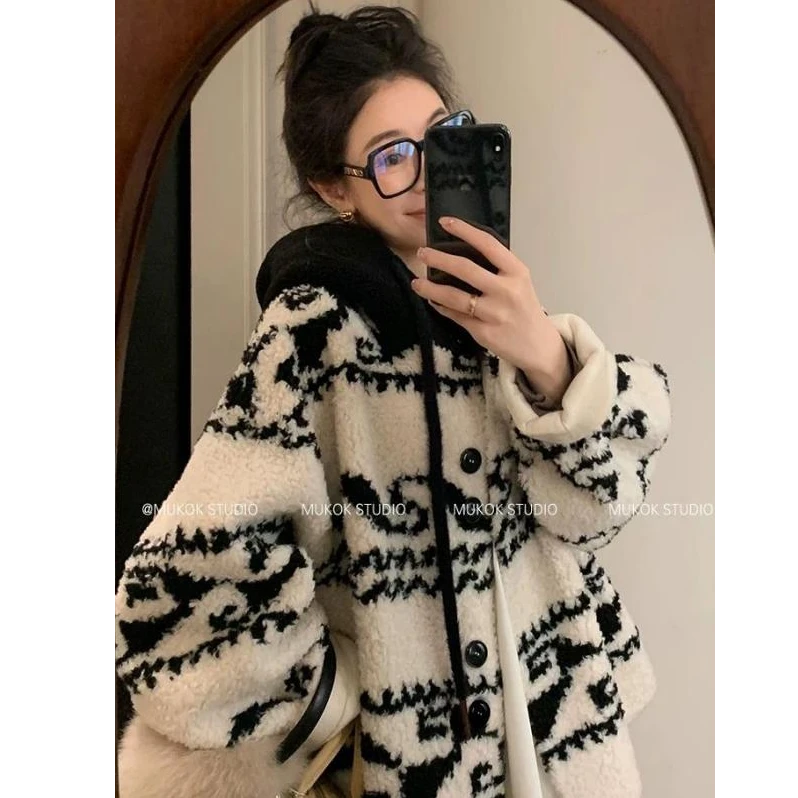 森系文艺风厚款外套冬季松弛感穿搭长袖毛衣女装图纹印花开衫上衣