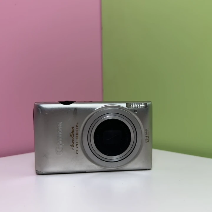 95新 Canon/佳能 IXUS220HS银色欧版CCD数码相机