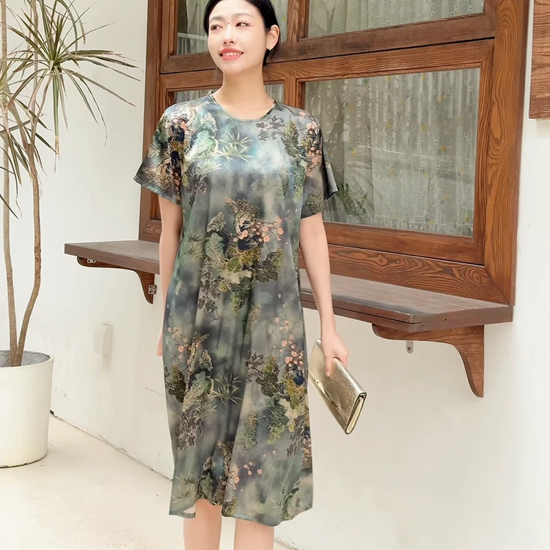 桑蚕丝妈妈夏装连衣裙女2024新款真丝中老年人夏季高贵中长款裙子