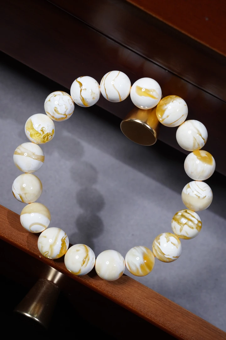 俄料金瓷白溶洞妖花圆珠蜜蜡手串白蜡女款手链11mm