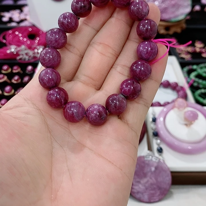 红宝石手串未镶嵌