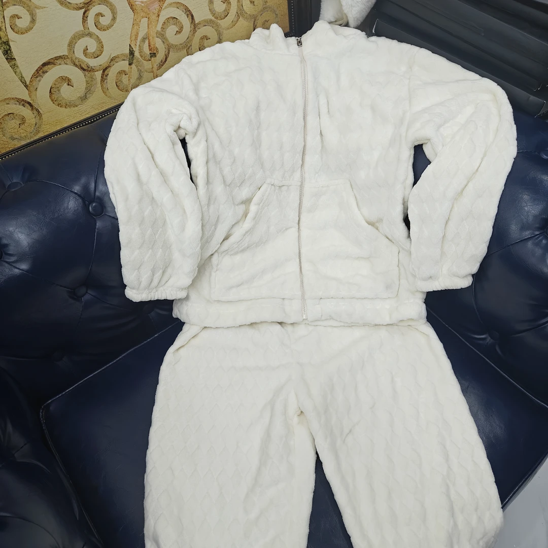 A1-05 舒适加绒保暖家居服简约时尚