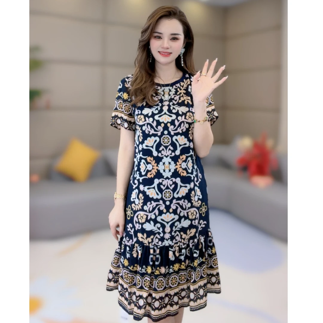 《静静心选》黑色大摆巴洛克大码圆领宽松气质真丝连衣裙 72976