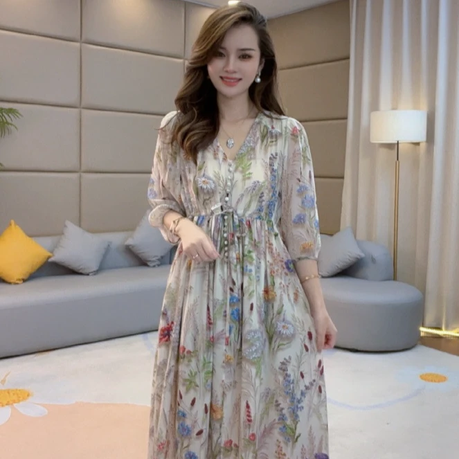 《静静心选》‘’立体浮雕‘’花团锦簇真丝连衣裙气质时尚印花90472