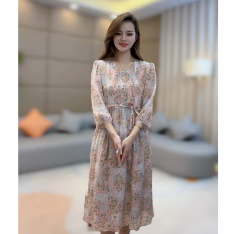 《静静心选》灰底小碎花打条花朵系带真丝连衣裙 90137