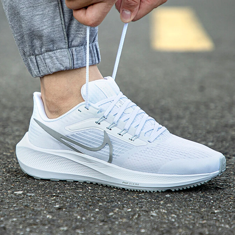 耐克运动女鞋飞马39气垫跑鞋新款ZOOM网面跑步鞋DH4072