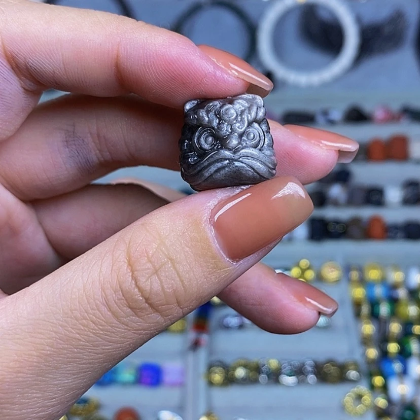 【闪购商品】琉璃颈饰31